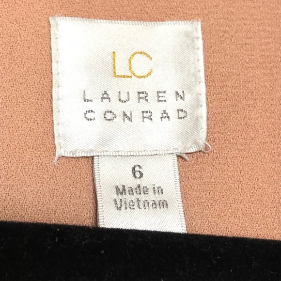 Lauren Conrad Taupe Crepe Boyfriend Blazer Size 6 - Picture 7 of 15